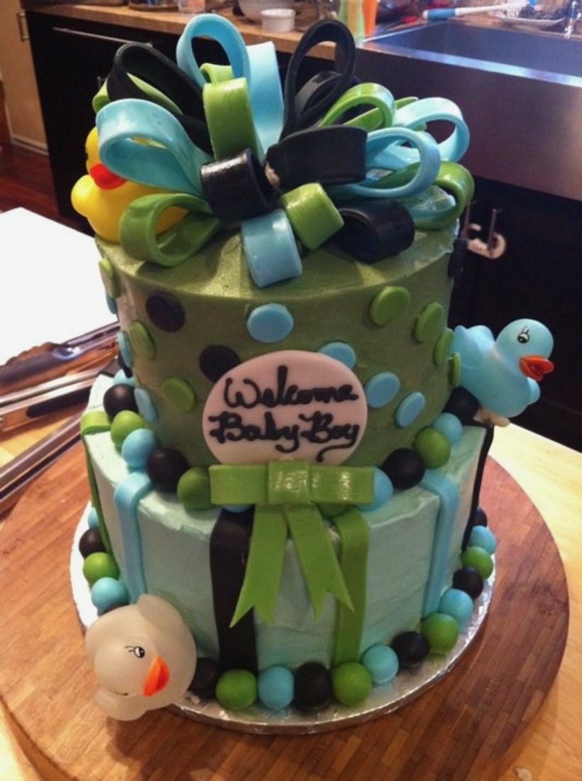 Baby shower cake